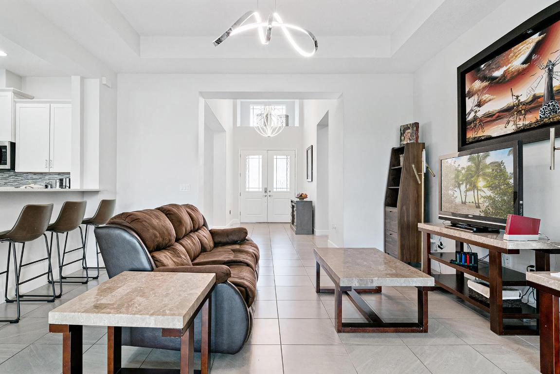 MEADOWS OF WESTLAKE - Residential