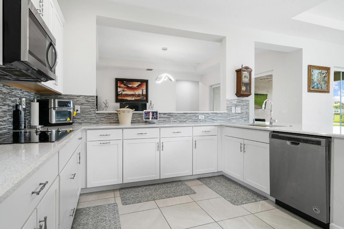 MEADOWS OF WESTLAKE - Residential