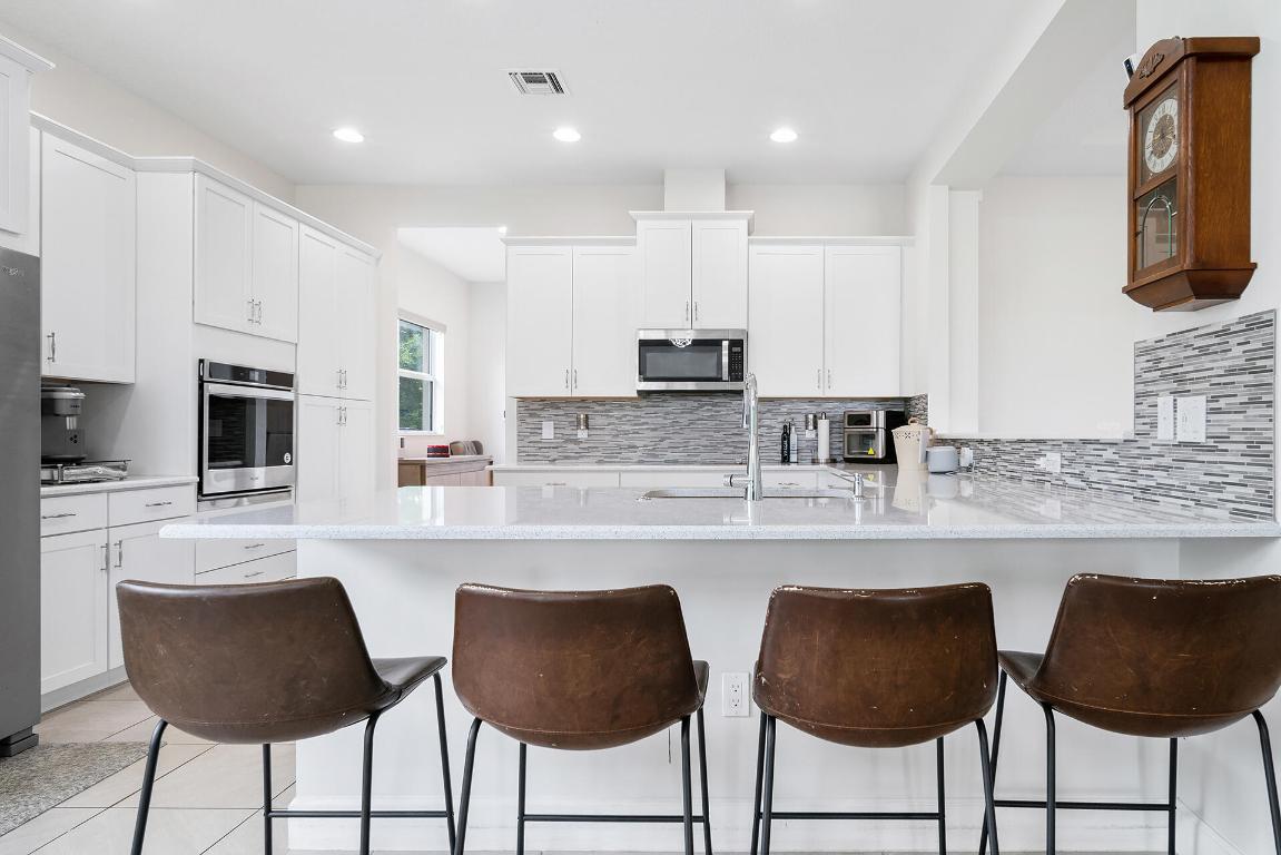 MEADOWS OF WESTLAKE - Residential