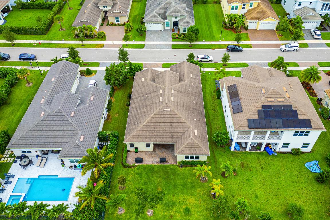 MEADOWS OF WESTLAKE - Residential