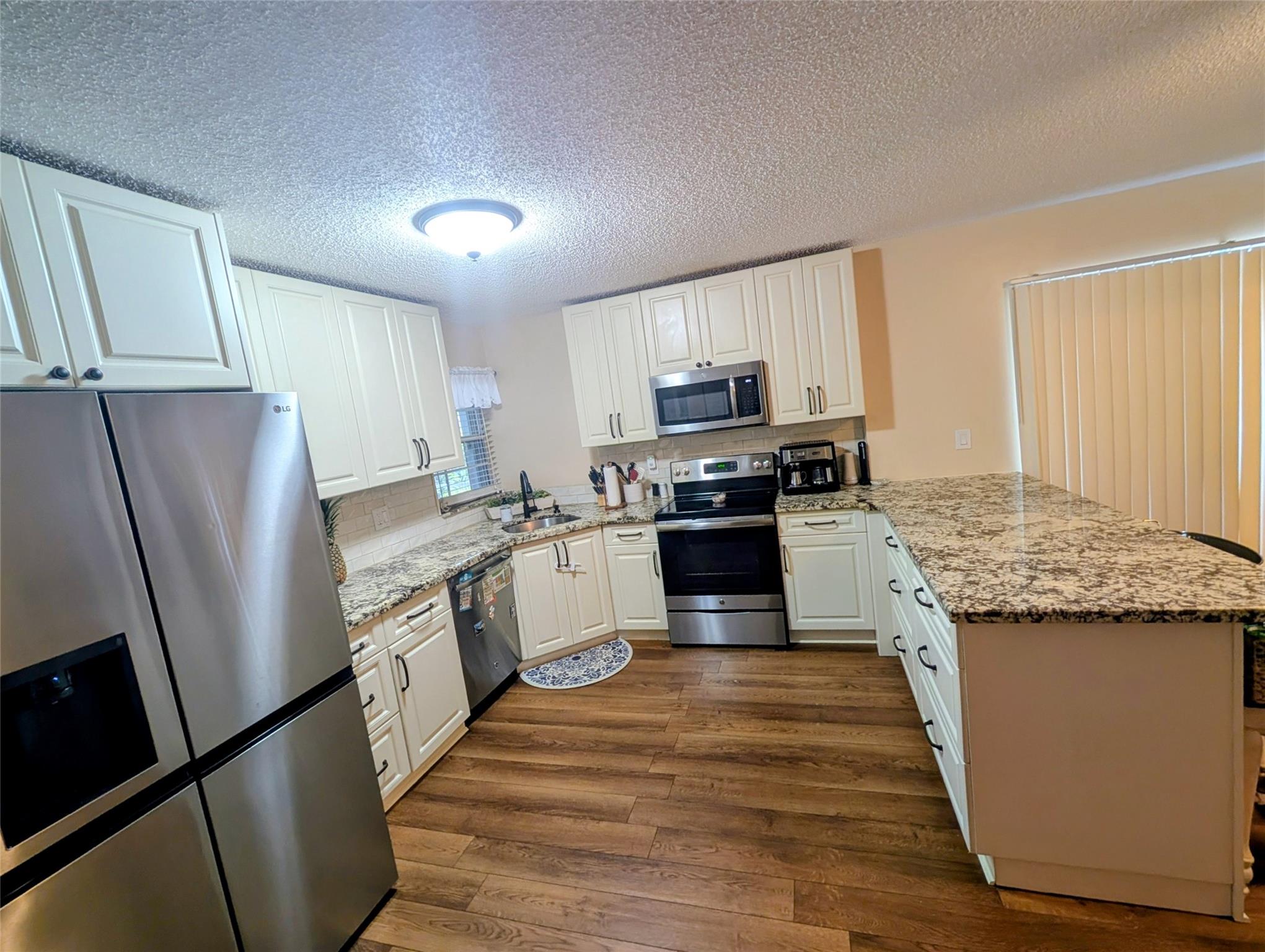 Stonebridge Ph One 91-9 B - Residential Lease