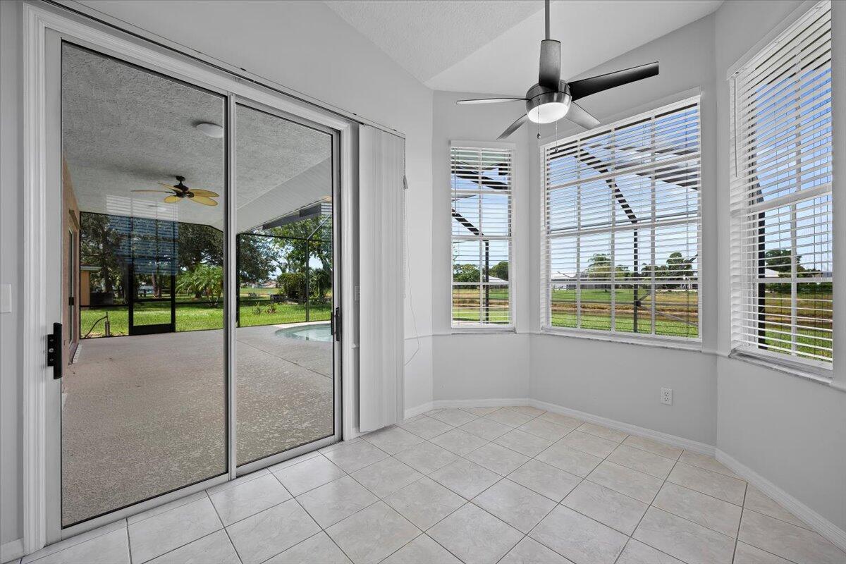 230 SW Ridgecrest Drive