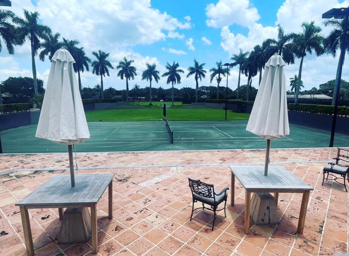 GOLF AND TENNIS VILLAGE P - Residential