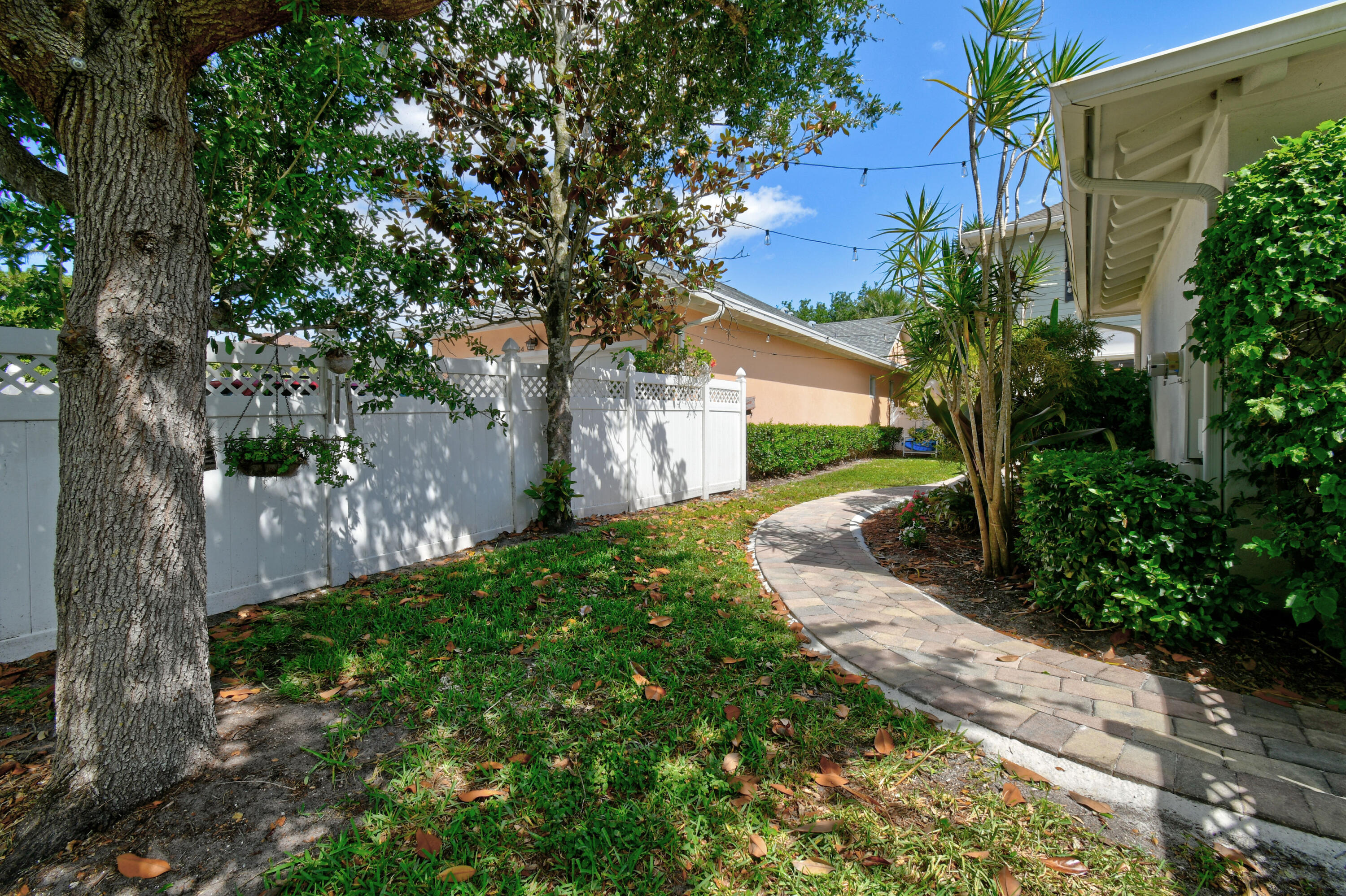 MARTINIQUE AT ABACOA PL 2 - Residential