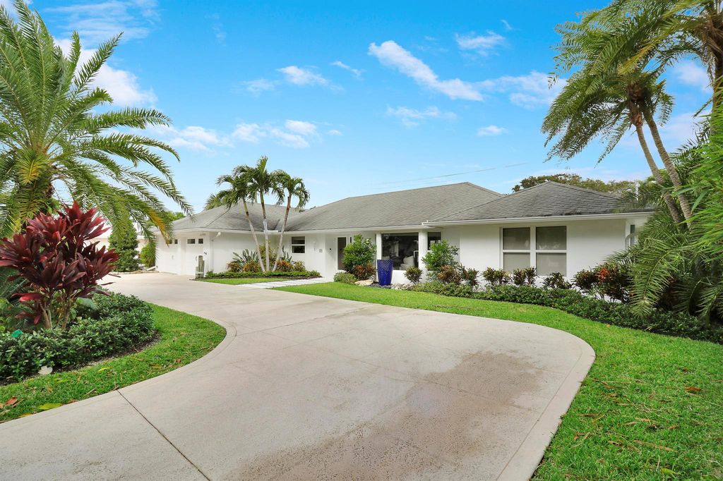 Photo of 346 Country Club Drive, Tequesta, FL 33469 (MLS # R11034856)