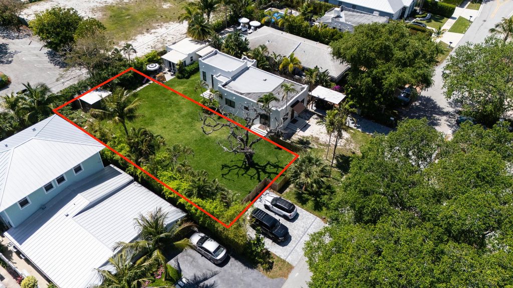 Photo of 0 NE 9th Street, Delray Beach, FL 33444 (MLS # B26021285)