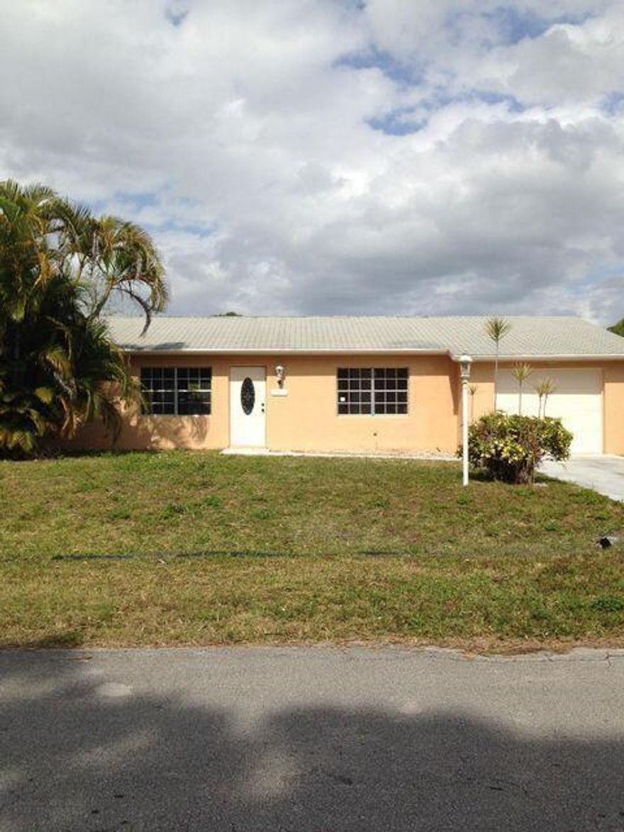 Beautiful pool home, granite in the kitchen, spacious utility room, screened patio and fully fenced back yard. Pets considered on a case by case basis