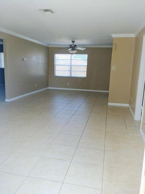 PORT ST LUCIE SECTION 3 - Residential Lease