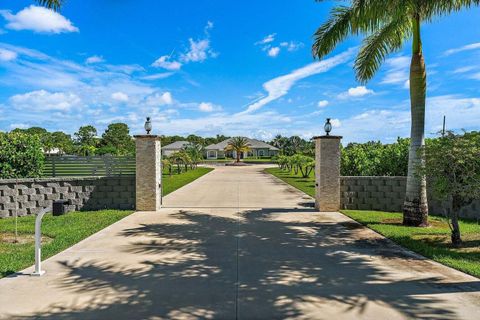 A home in Loxahatchee