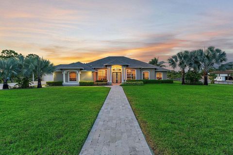 A home in Loxahatchee