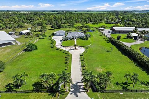 A home in Loxahatchee