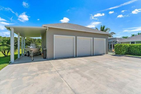 A home in Loxahatchee