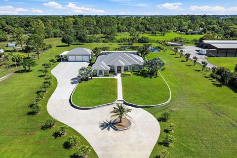 A home in Loxahatchee