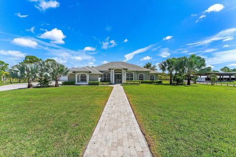 A home in Loxahatchee