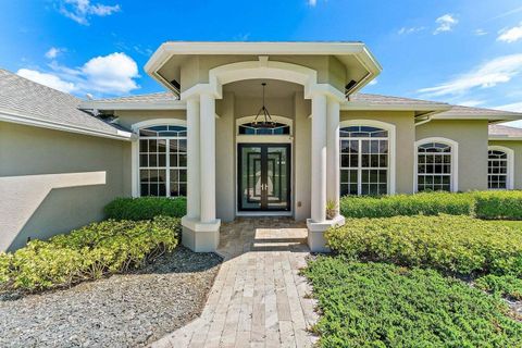 A home in Loxahatchee