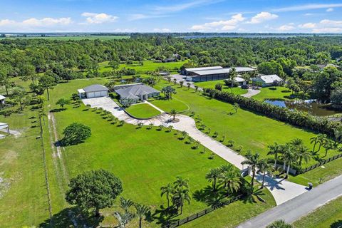 A home in Loxahatchee