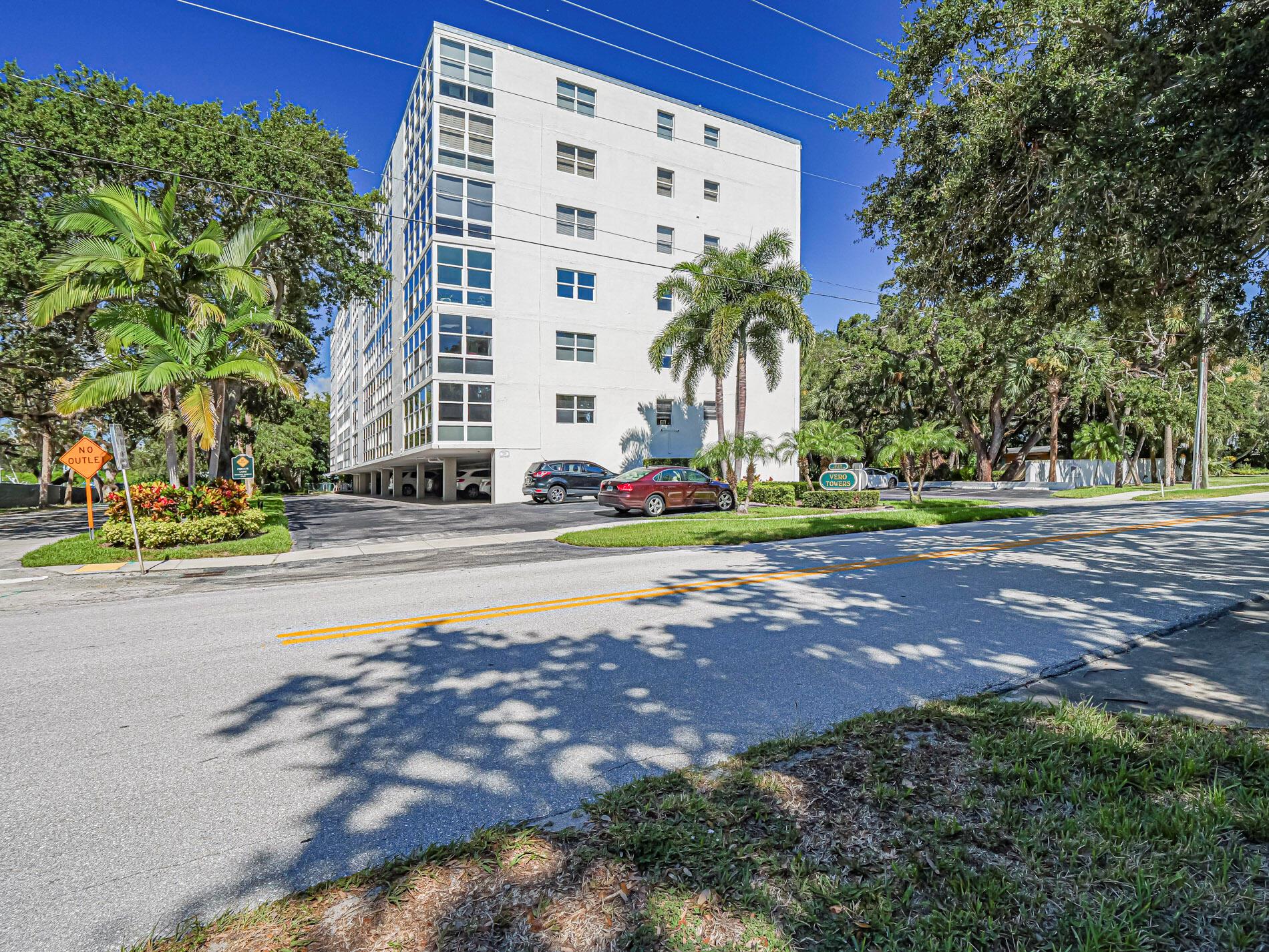 VERO TOWERS - Residential Lease