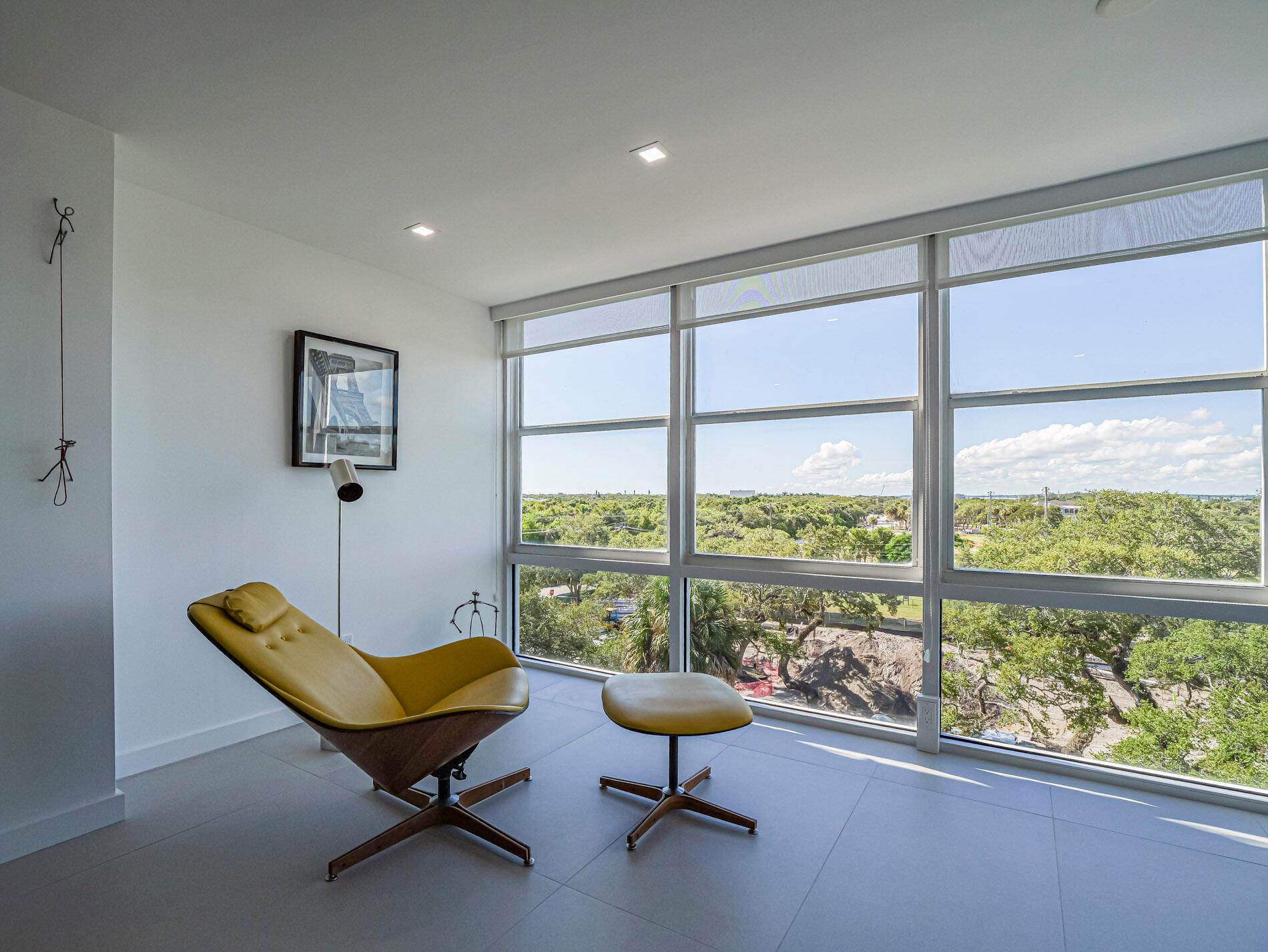 VERO TOWERS - Residential Lease