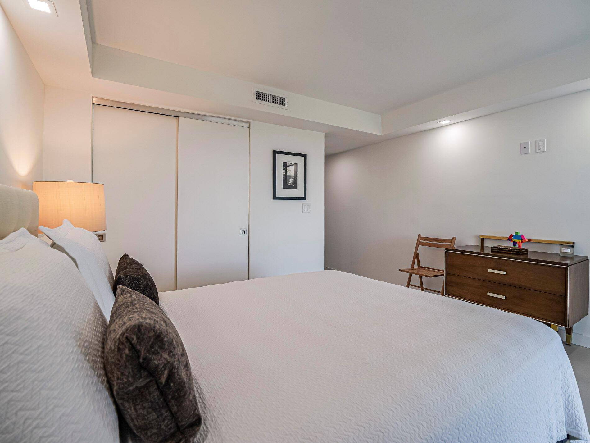 VERO TOWERS - Residential Lease