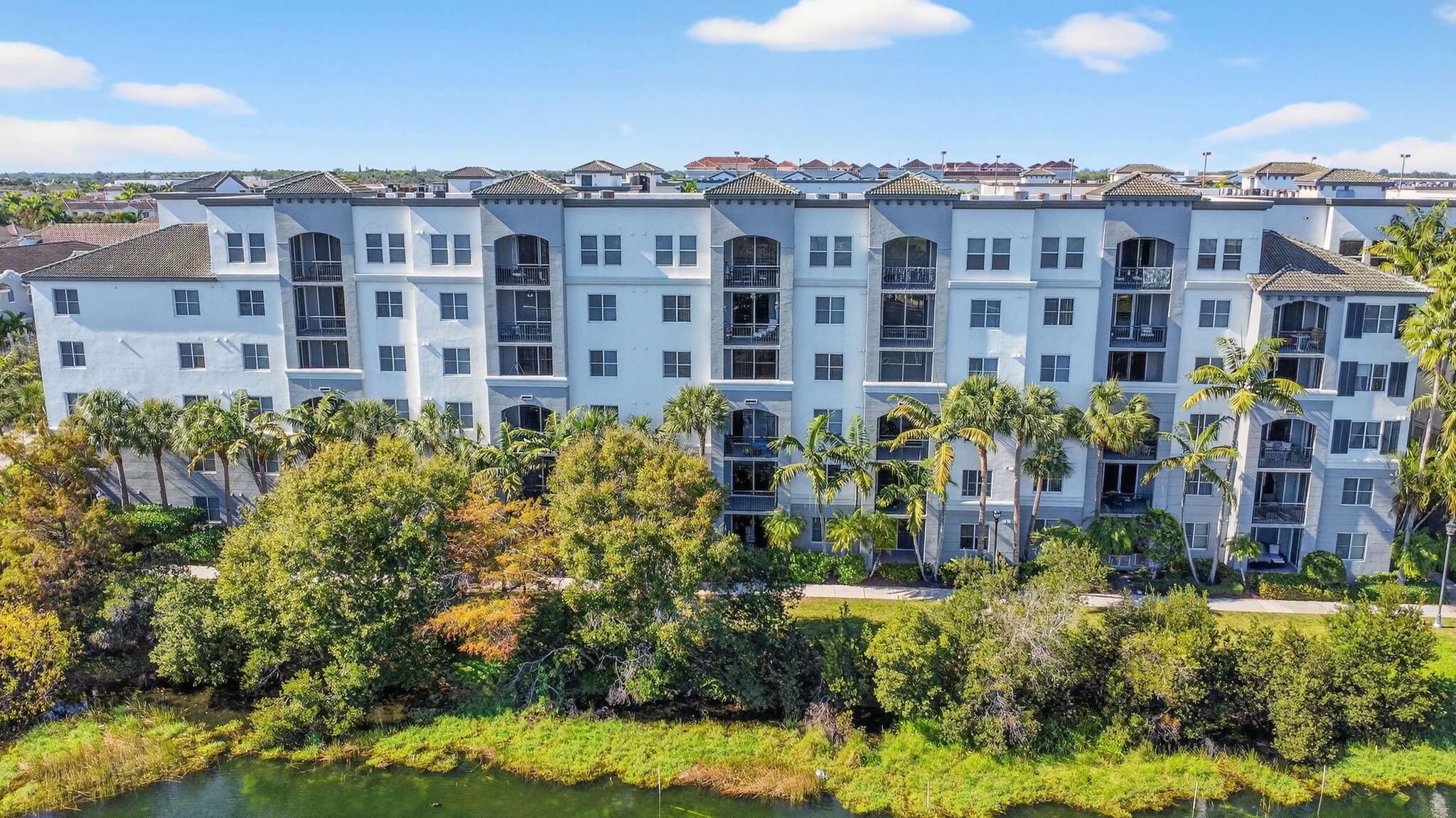 VIZCAYA LAKES CONDO - Residential Lease