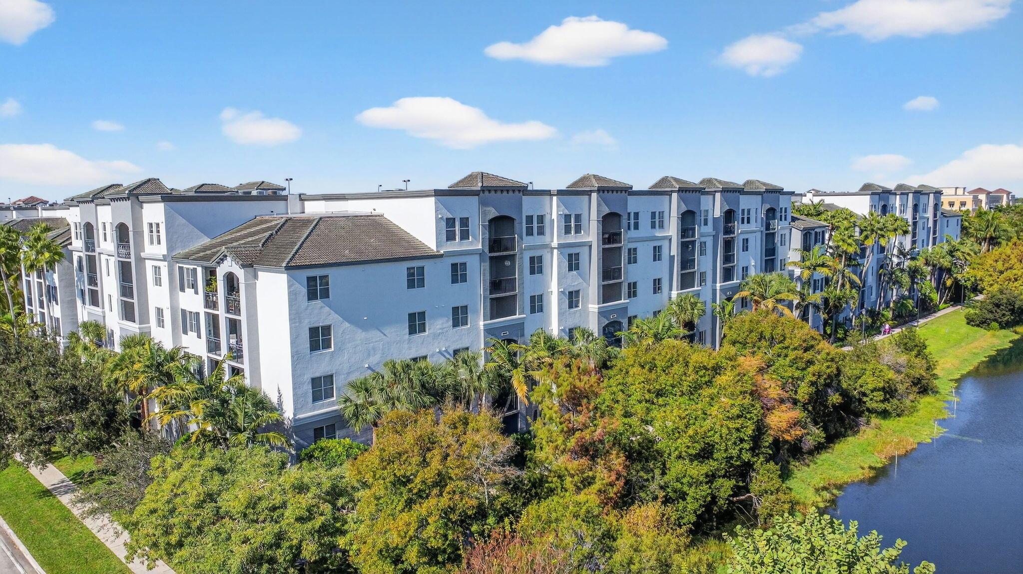 VIZCAYA LAKES CONDO - Residential Lease