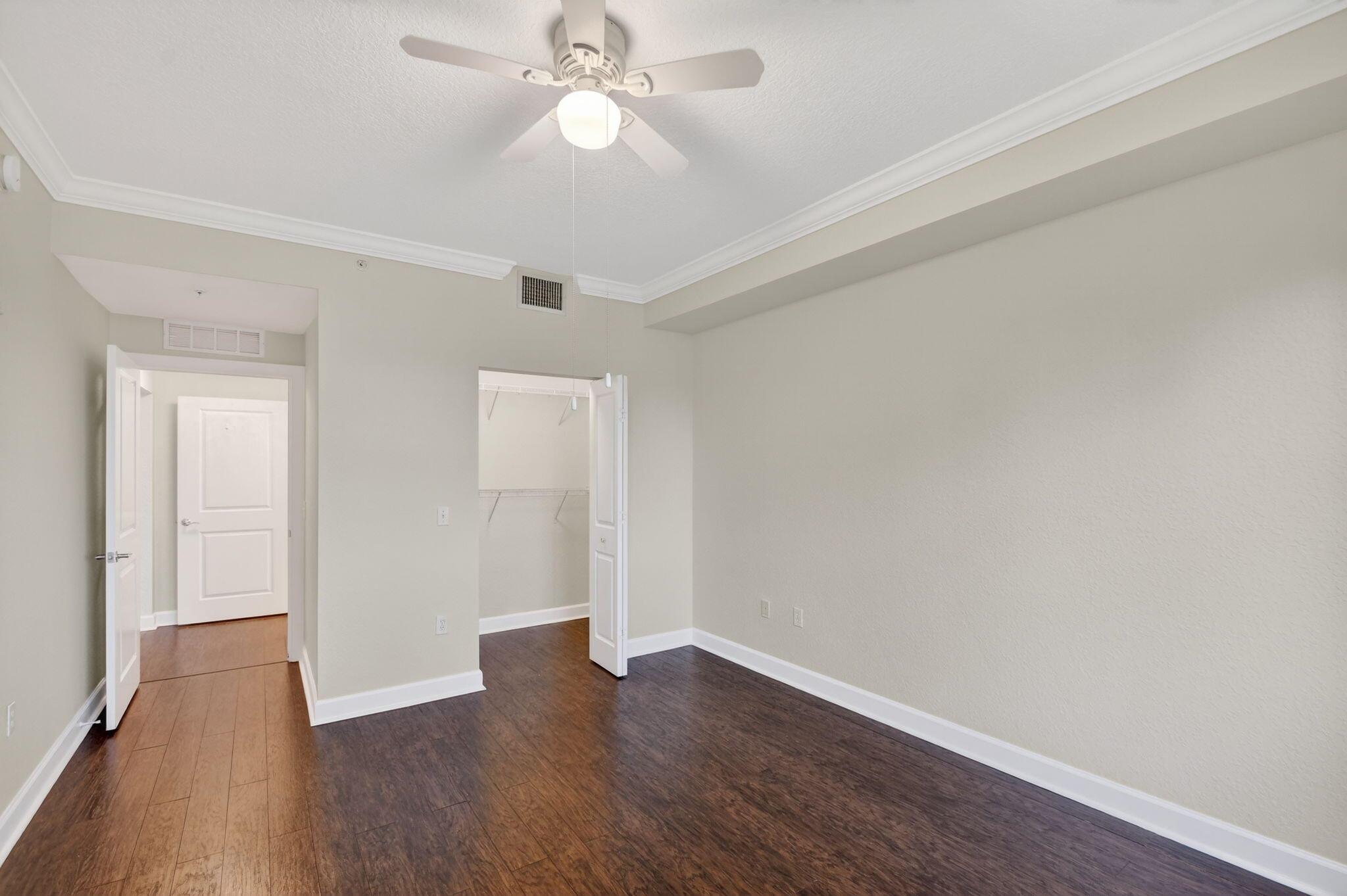 VIZCAYA LAKES CONDO - Residential Lease