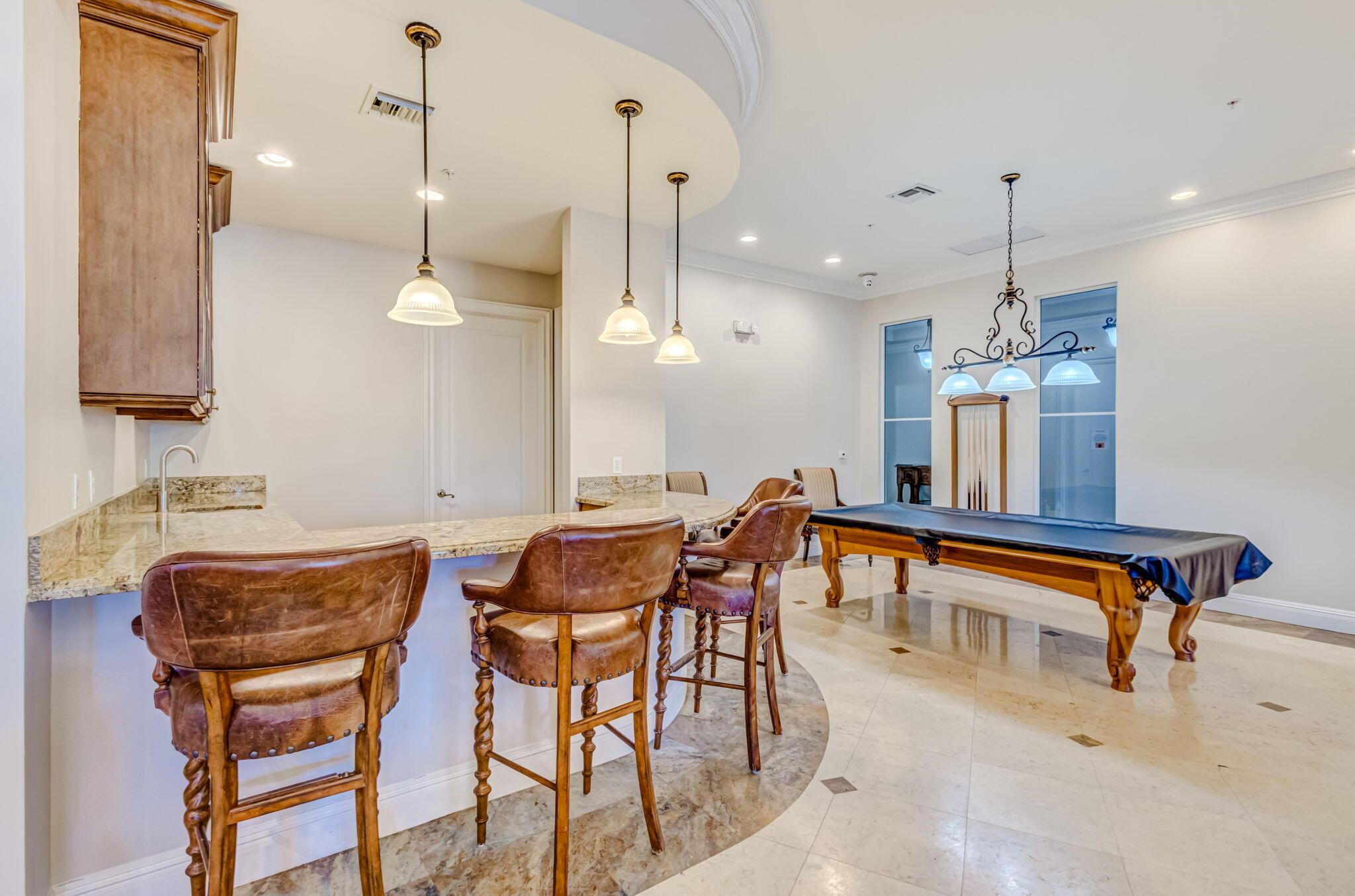 VIZCAYA LAKES CONDO - Residential Lease