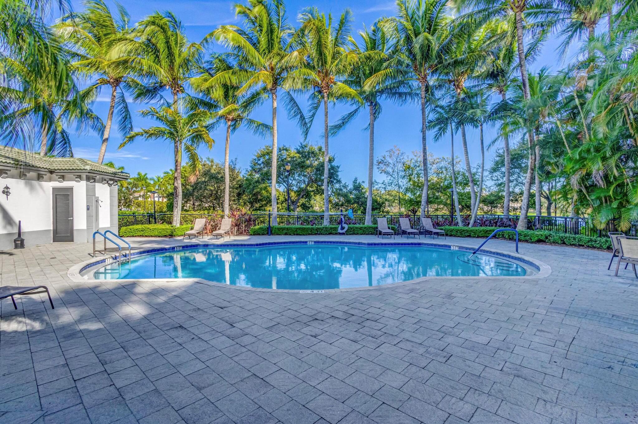 VIZCAYA LAKES CONDO - Residential Lease