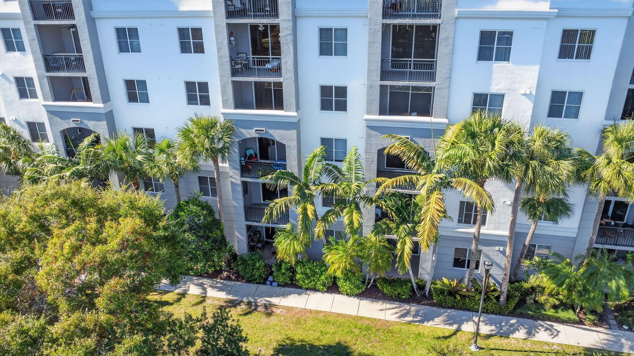 VIZCAYA LAKES CONDO - Residential Lease
