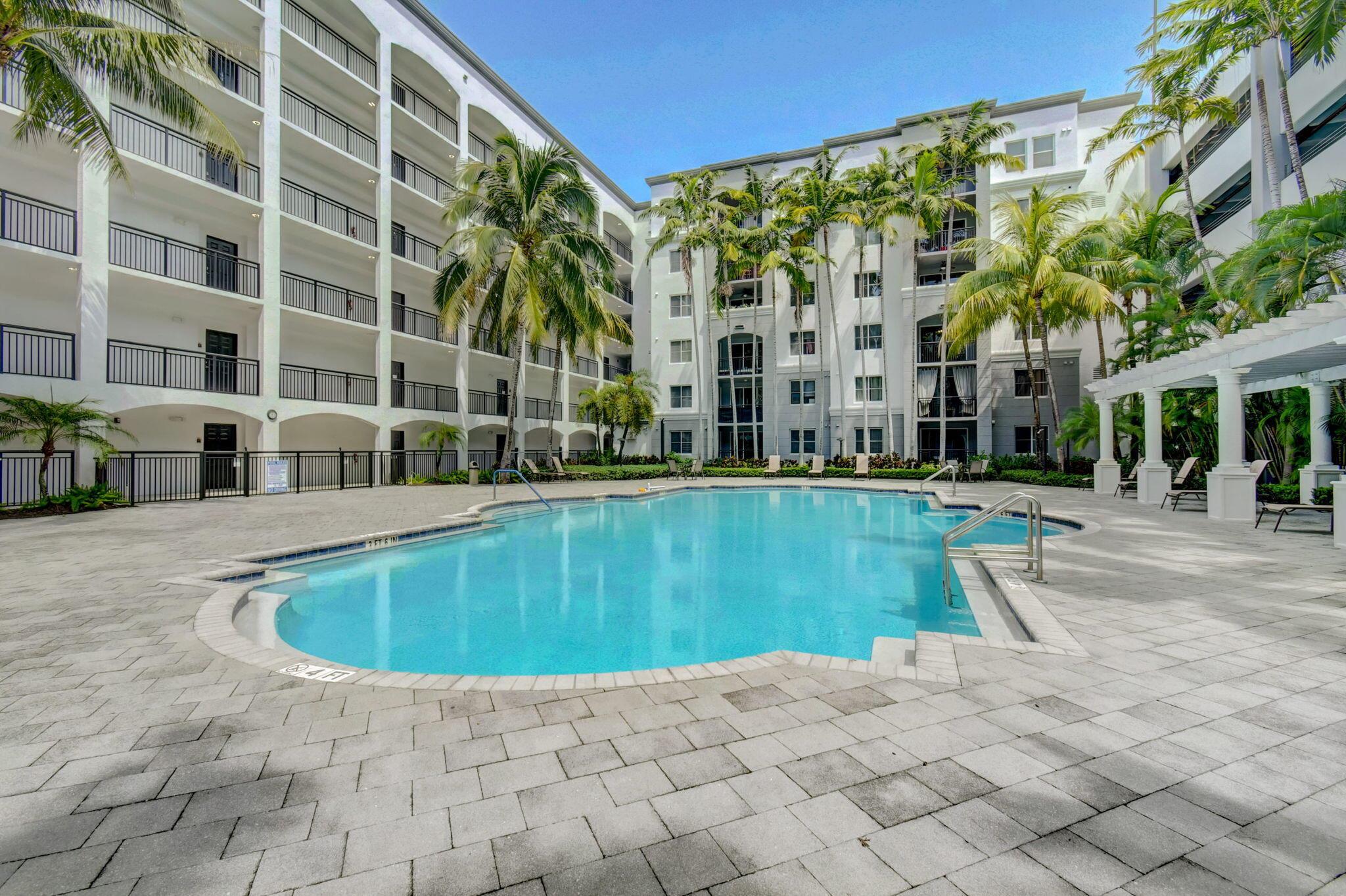 VIZCAYA LAKES CONDO - Residential Lease