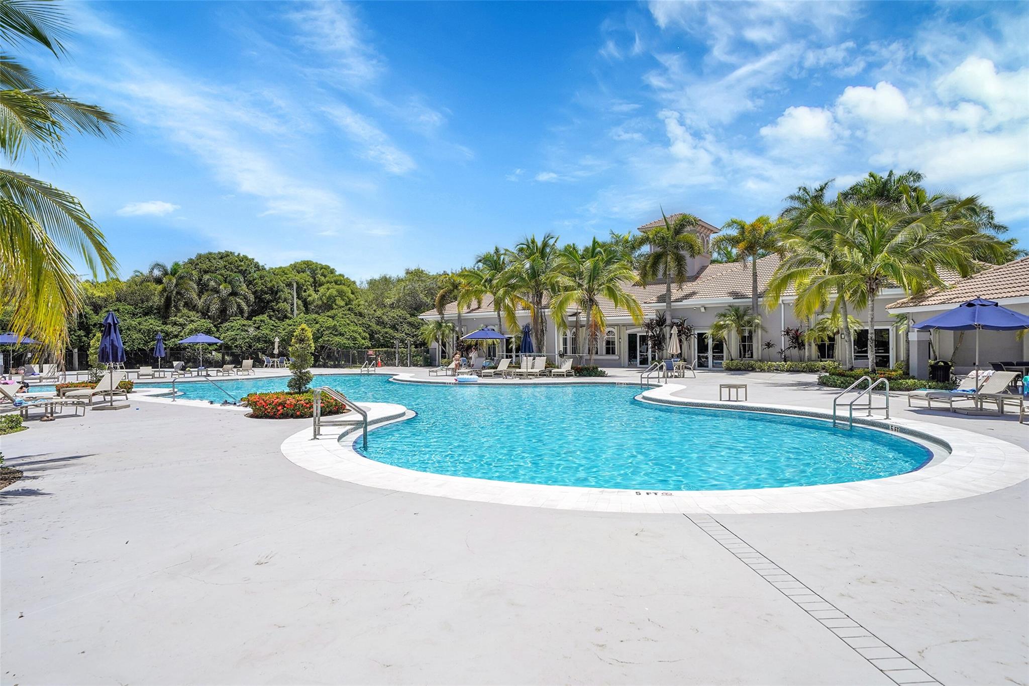 Isles At Weston 171-40 B - Residential