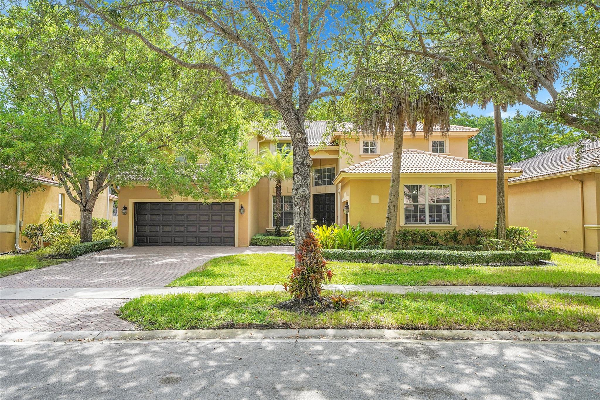 Isles At Weston 171-40 B - Residential