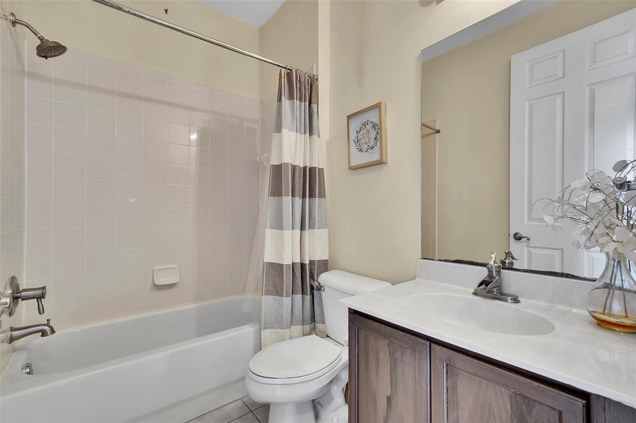 Isles At Weston 171-40 B - Residential