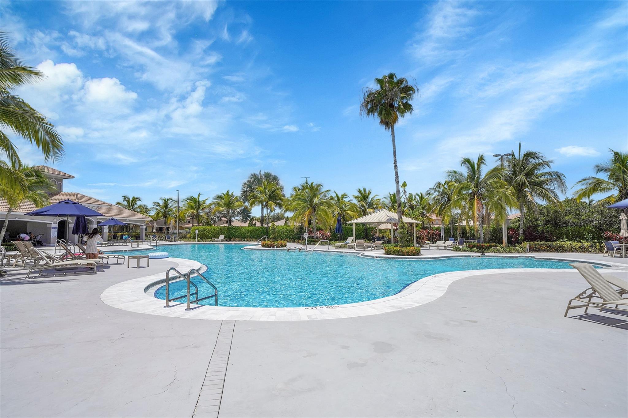 Isles At Weston 171-40 B - Residential