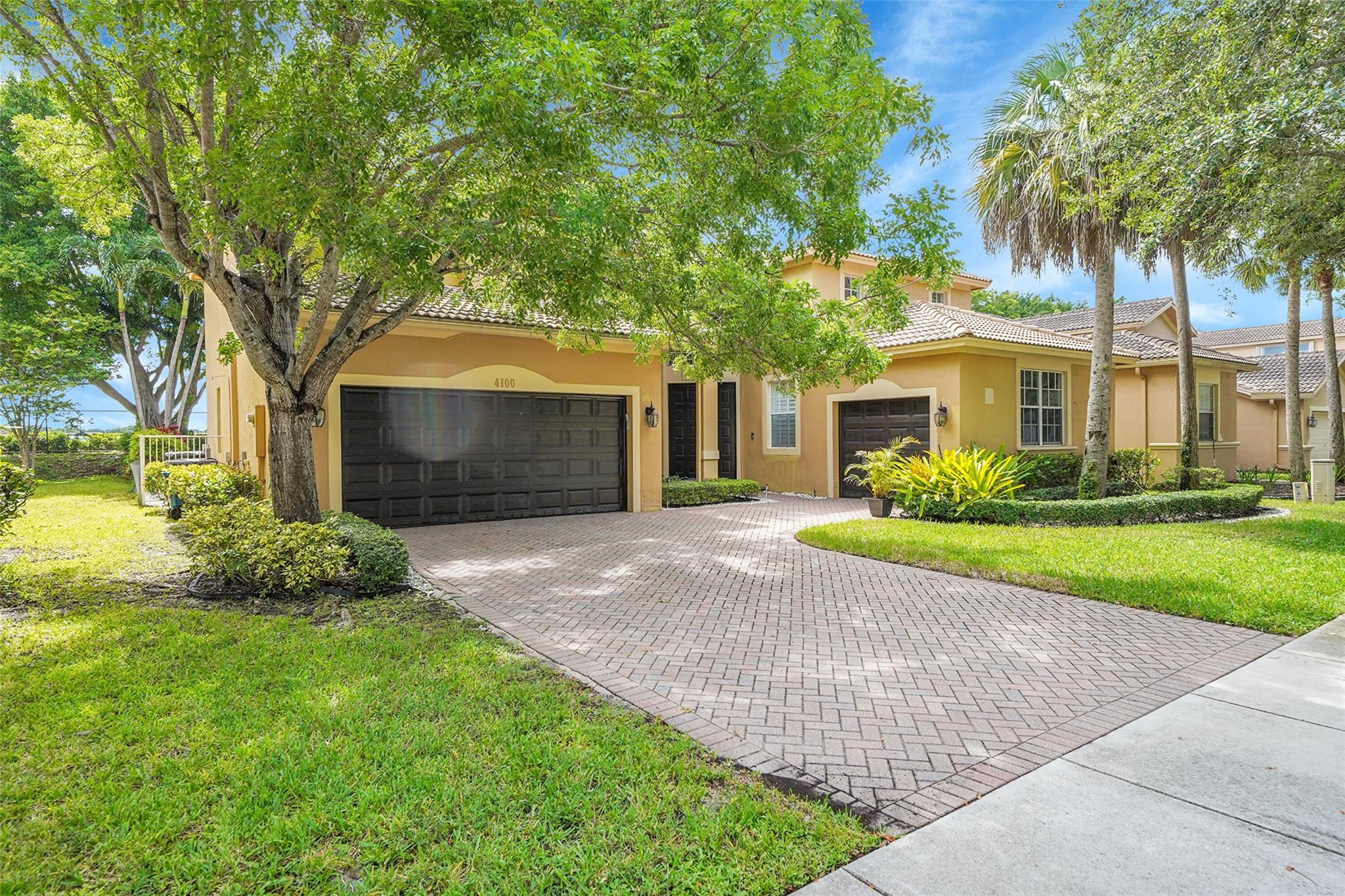 Isles At Weston 171-40 B - Residential