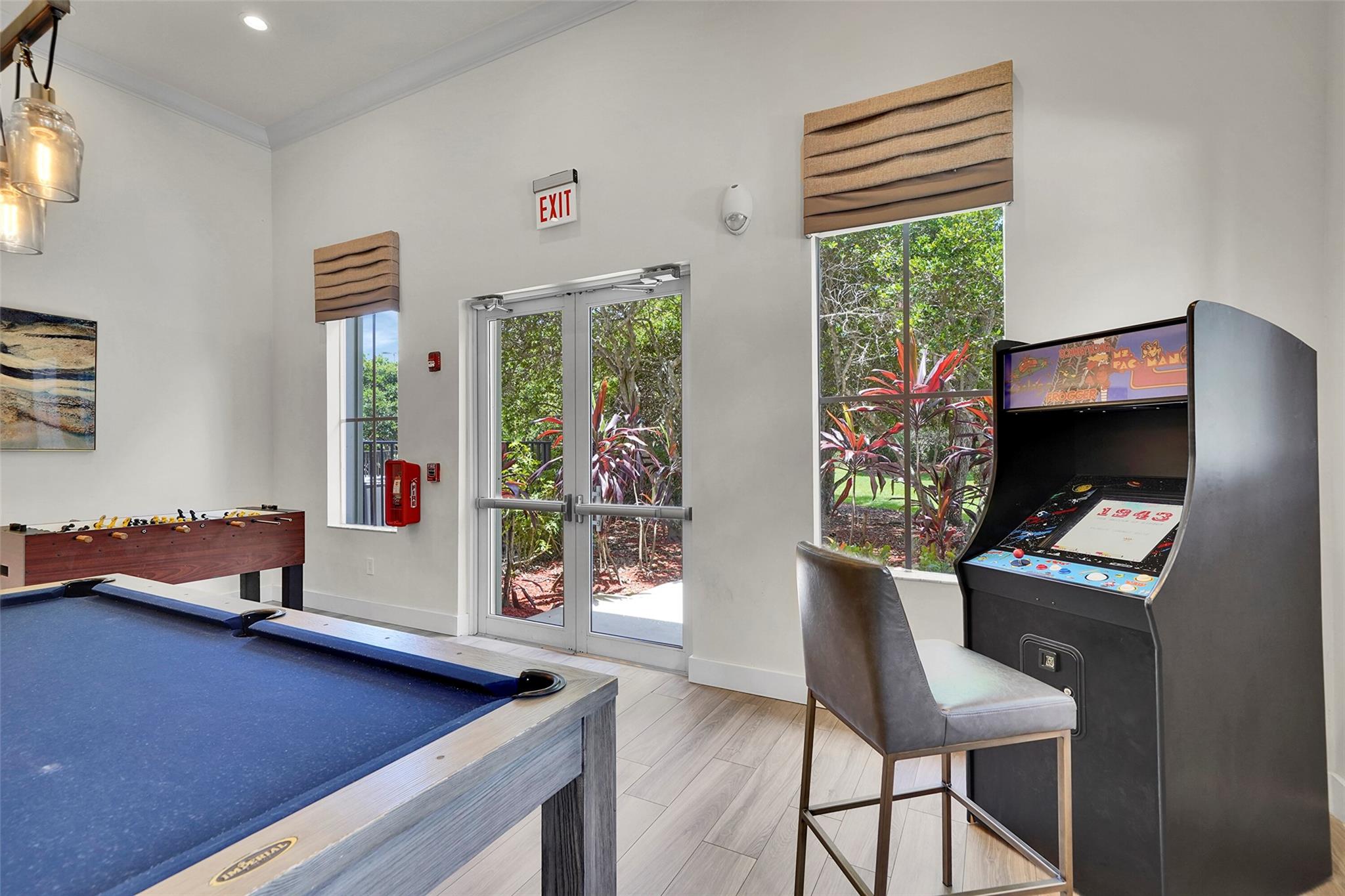 Isles At Weston 171-40 B - Residential