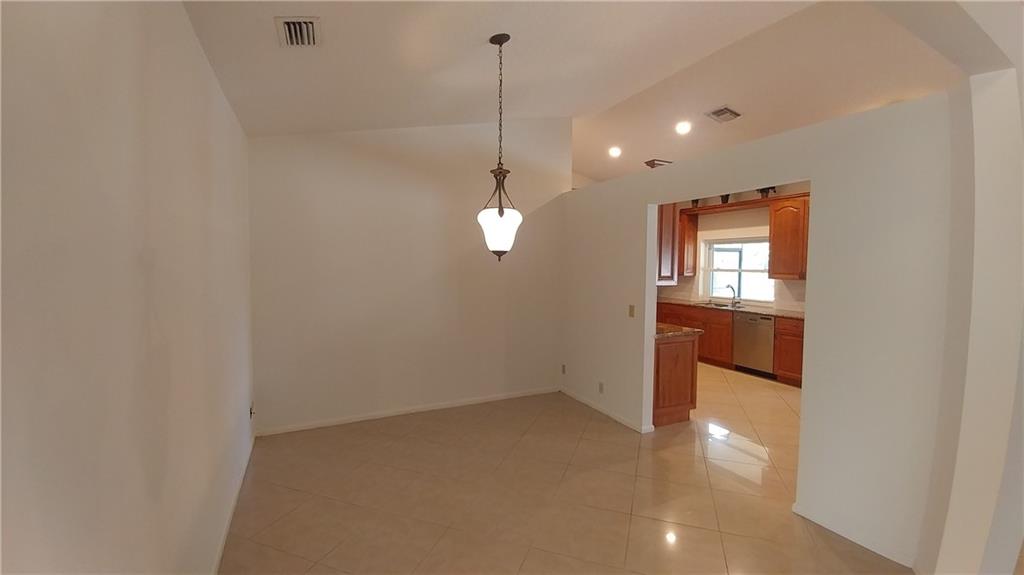 NORTH SPRINGS - Residential Lease