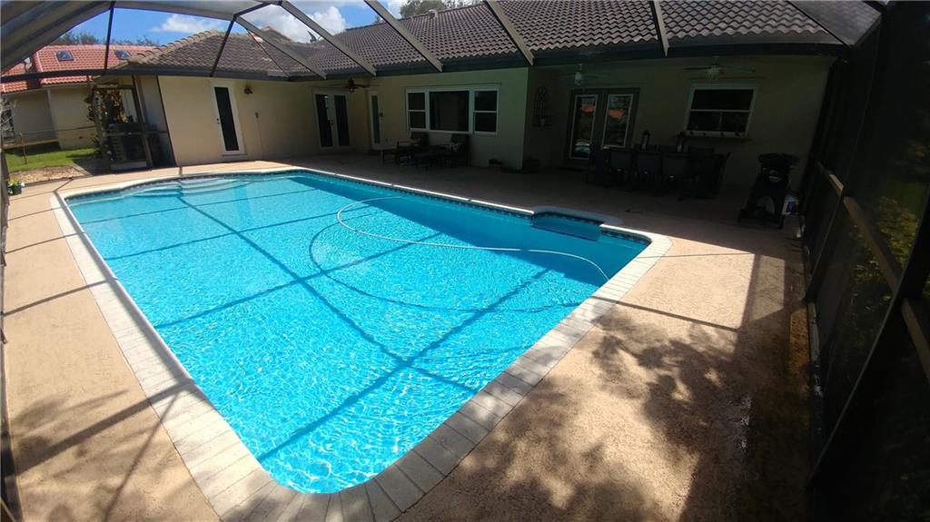 NORTH SPRINGS - Residential Lease