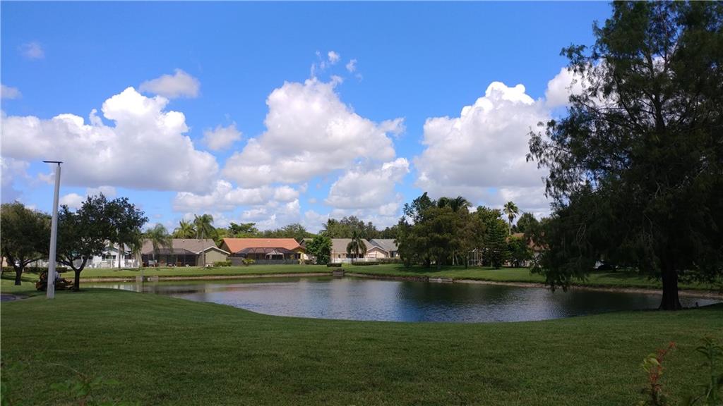 NORTH SPRINGS - Residential Lease