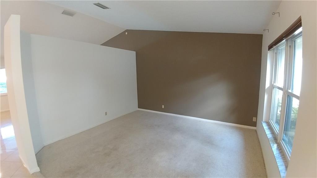 NORTH SPRINGS - Residential Lease