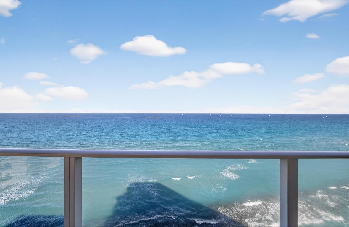 AQUARIUS - Residential