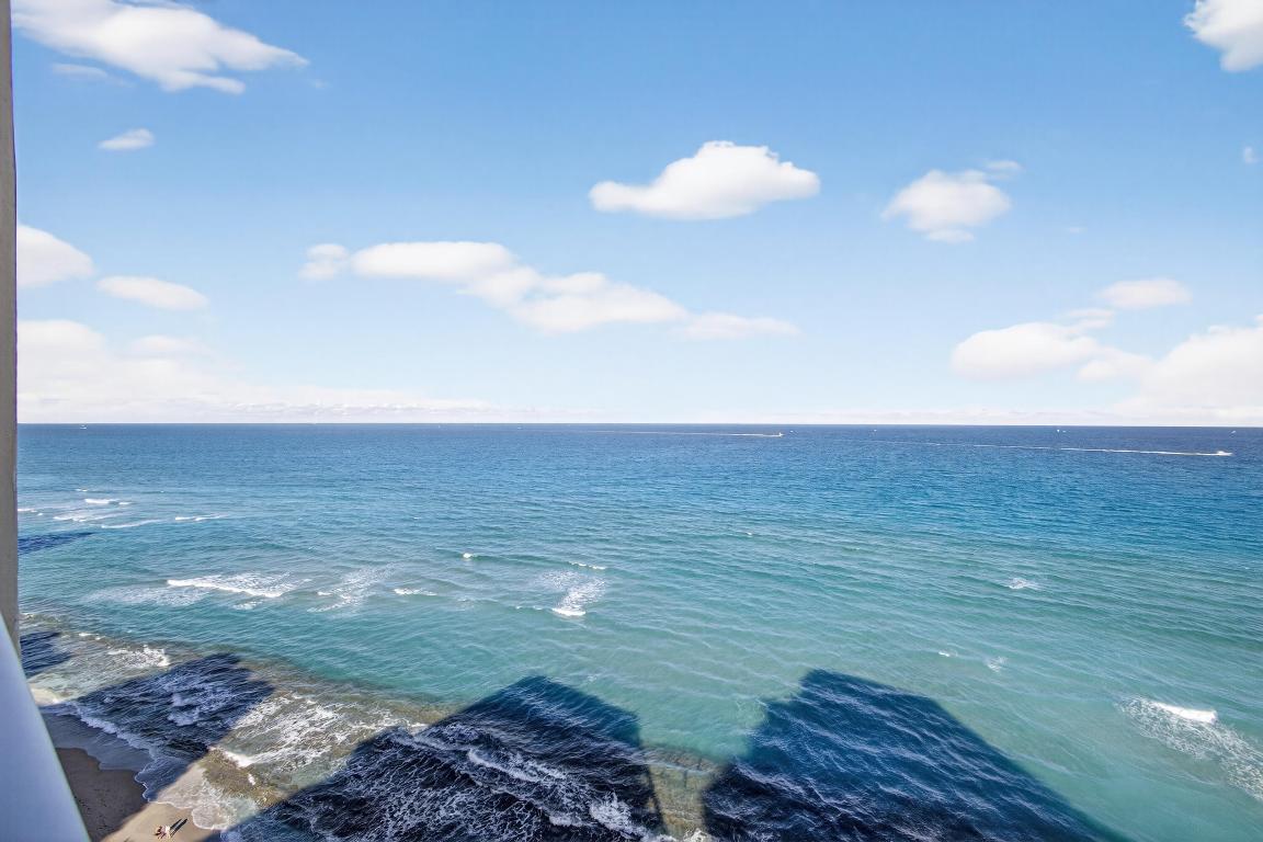 AQUARIUS - Residential