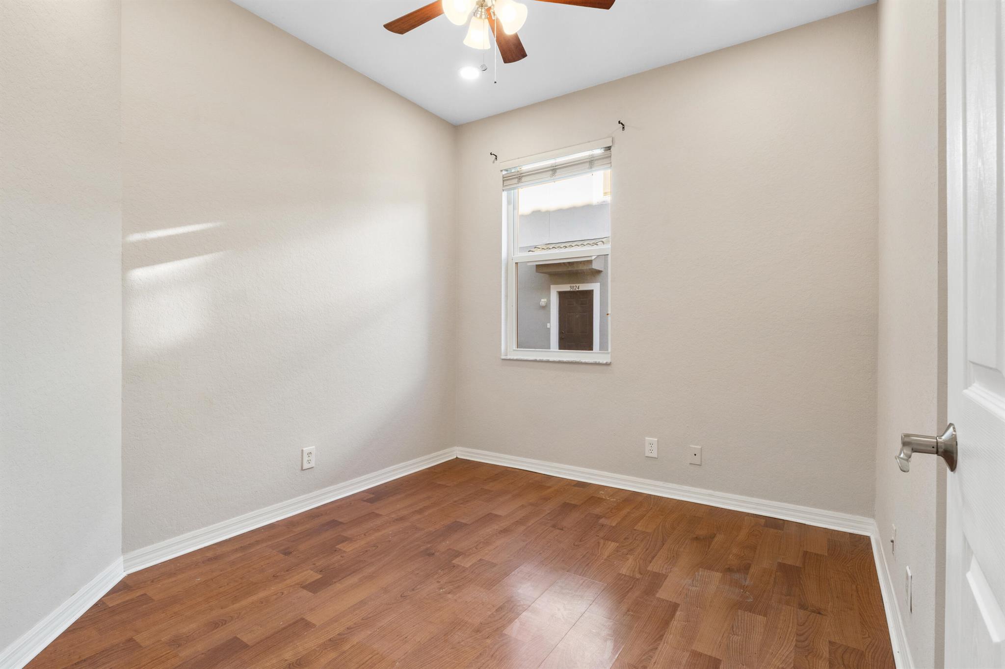 MAGNOLIA BAY CONDOMIMIUM - Residential