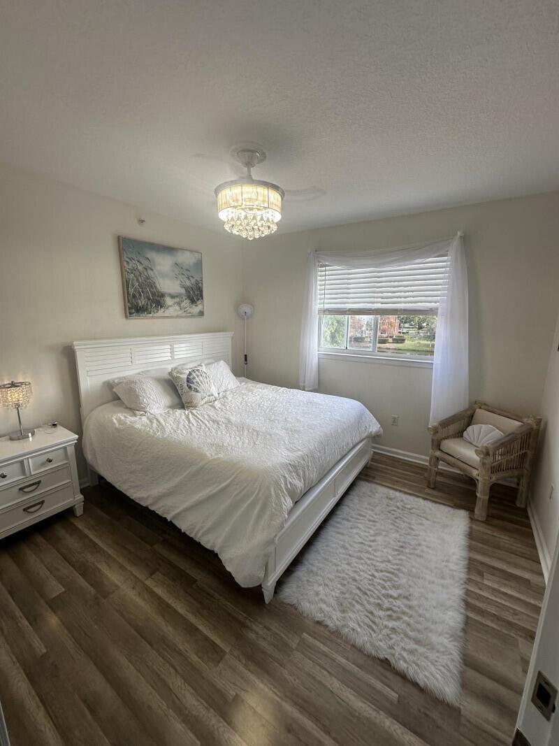 2040 Alta Meadows Lane 1606
