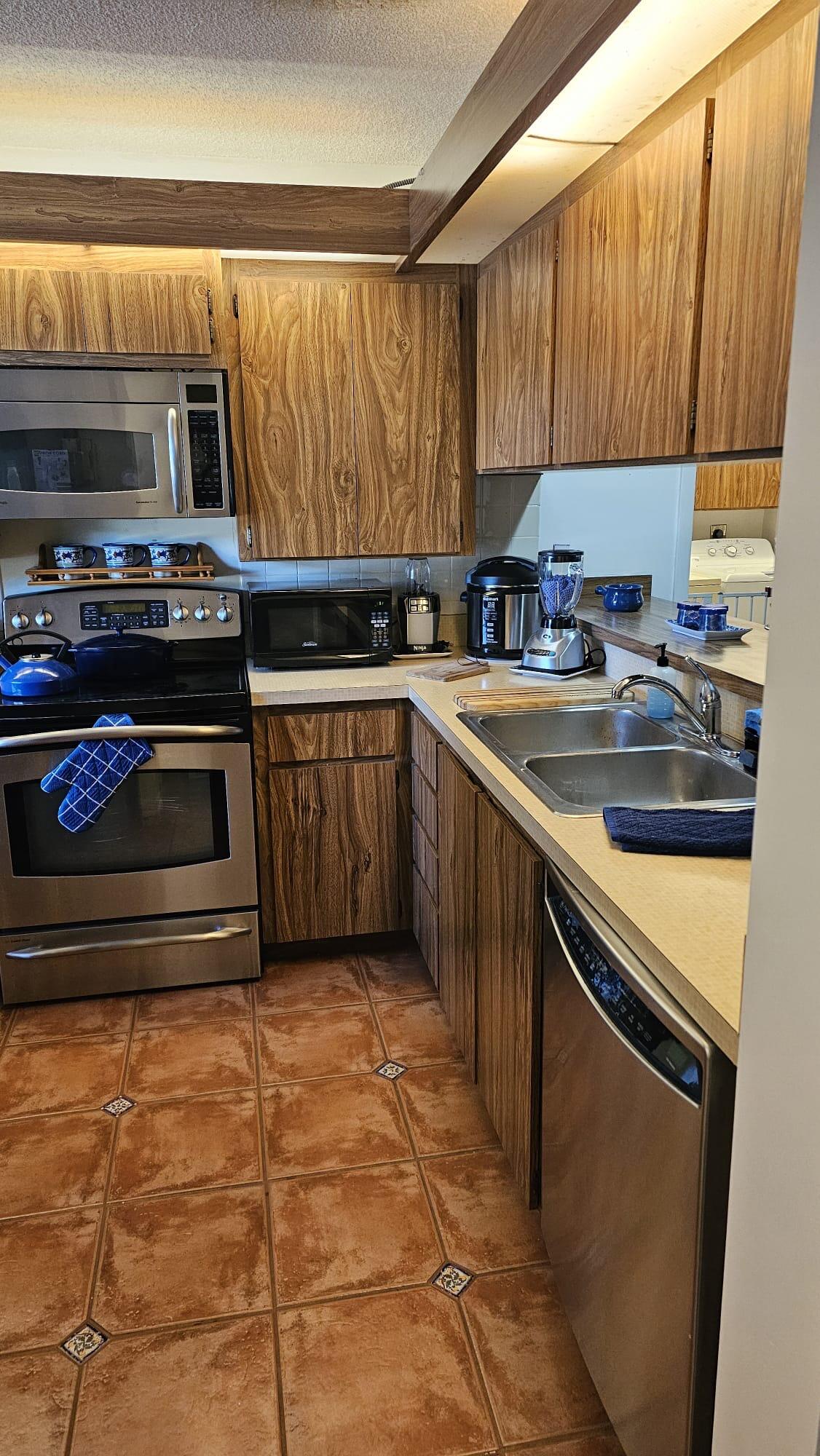 3525 Village Boulevard 104
