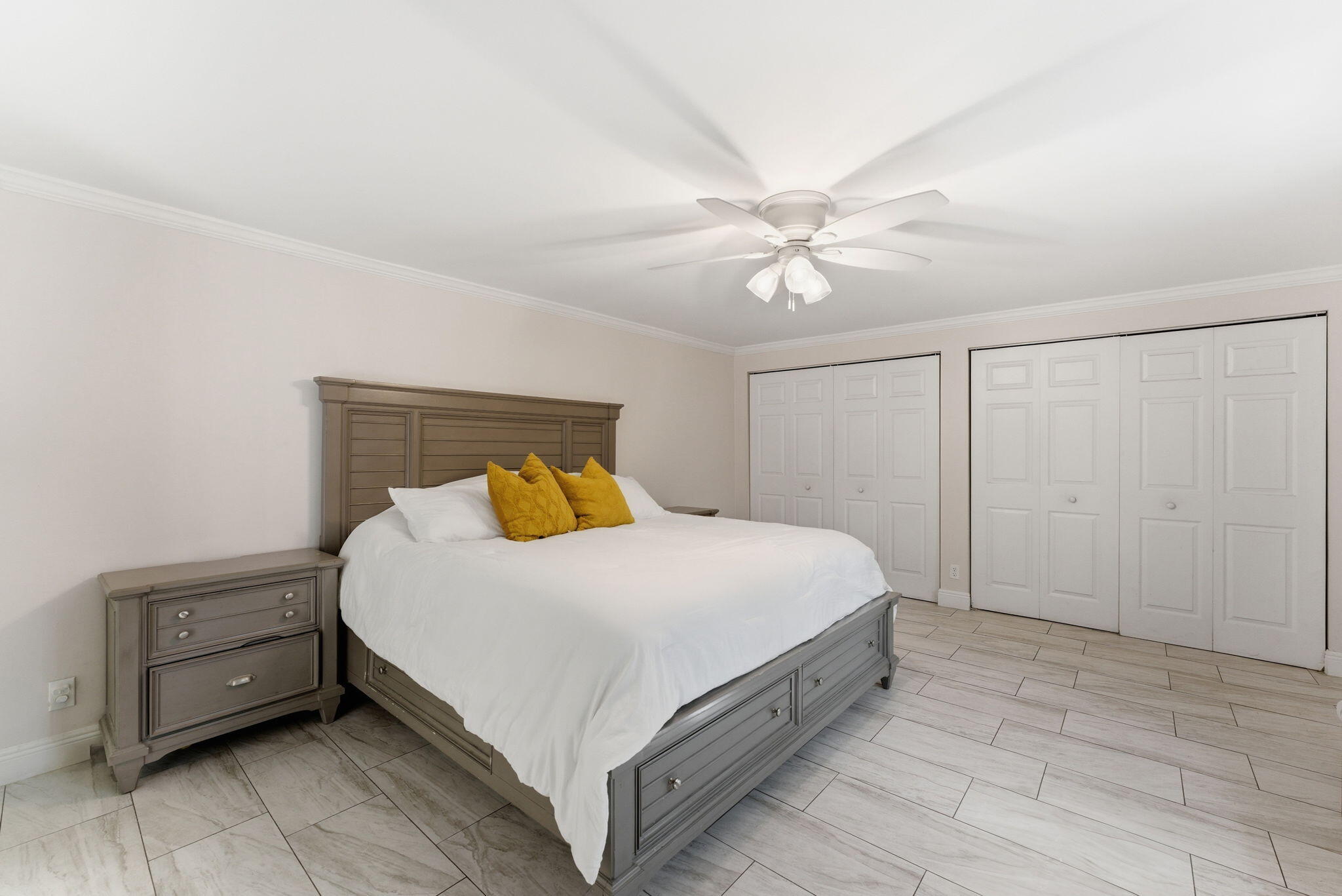 ROYAL PALM POINTE - Residential