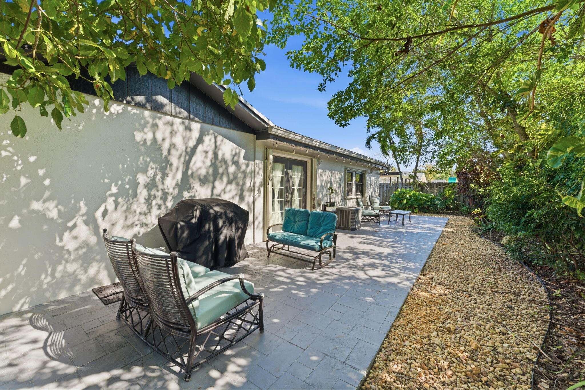 ROYAL PALM POINTE - Residential