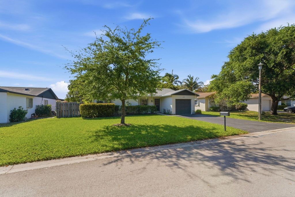 Photo of 2428 NW 98th Lane, Coral Springs, FL 33065 (MLS # B26008786)