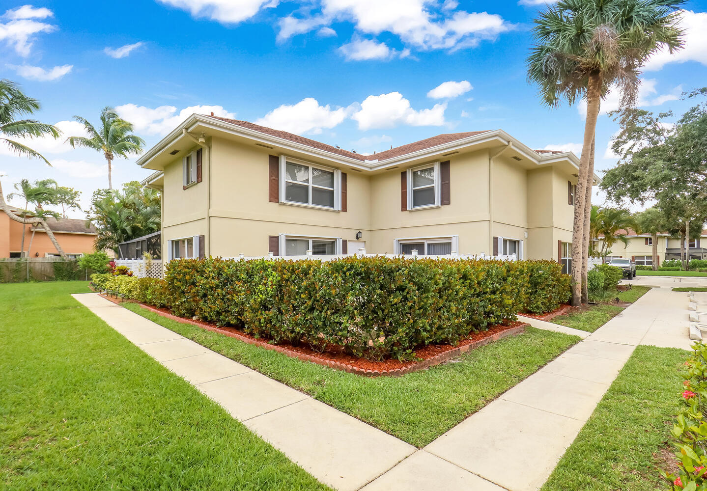 STAMFORD AT ROYAL PALM BEACH - Residential