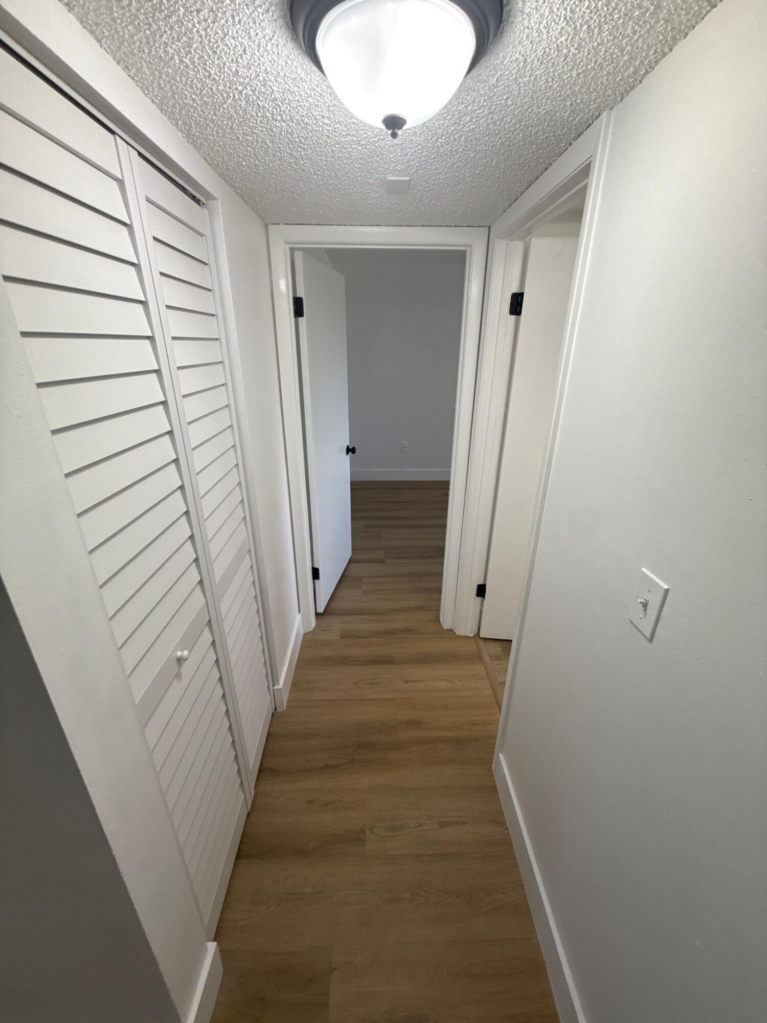 VILLAS AT LAKEVIEW CONDO - Residential Lease